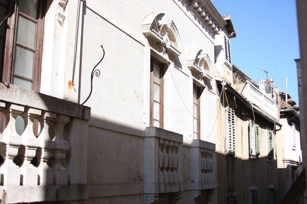 Diocletian'S Palace Apartments 斯普利特 客房 照片